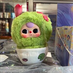 Baby three a small flower